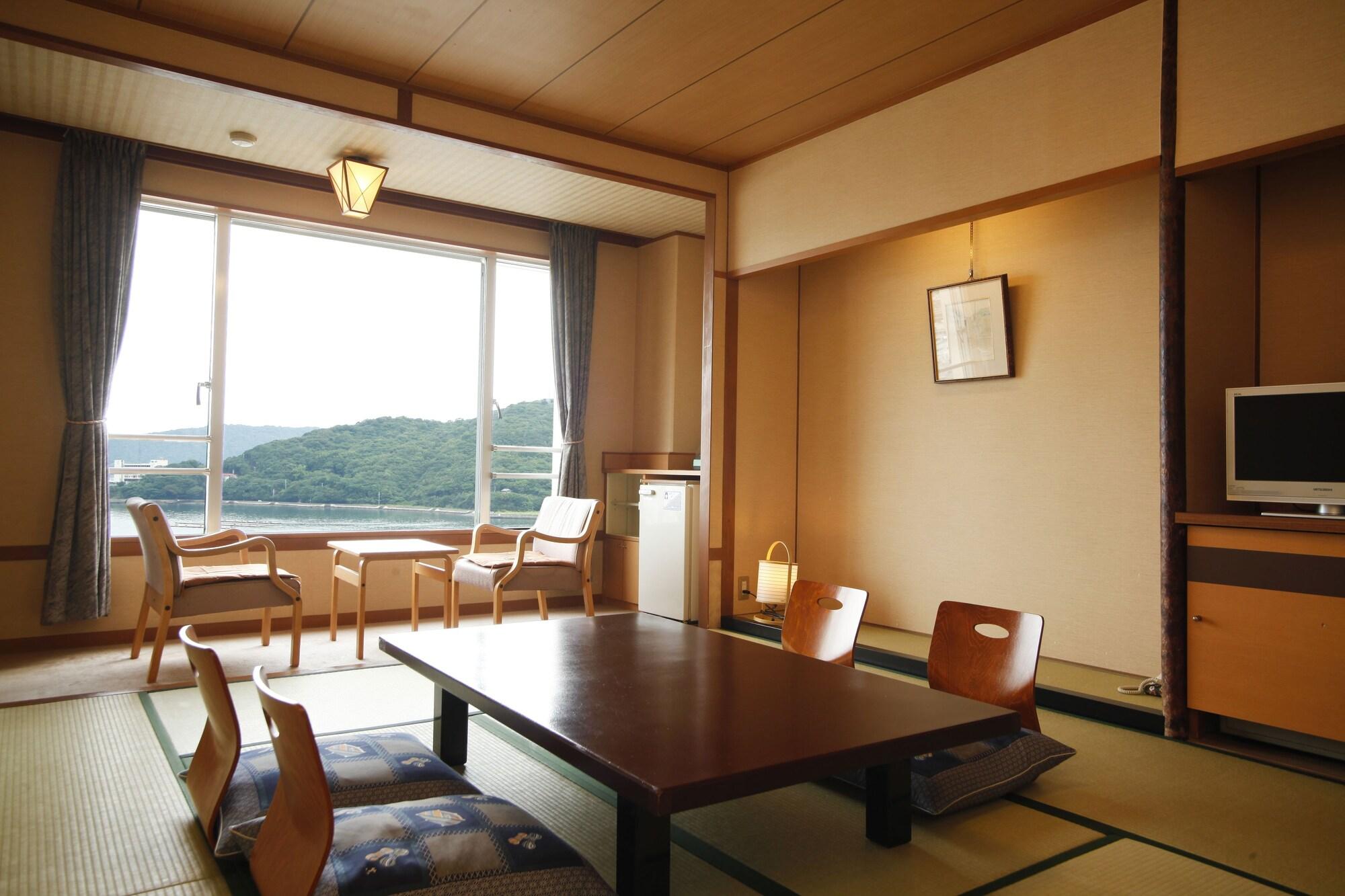 Toba Seaside Hotel Exterior photo