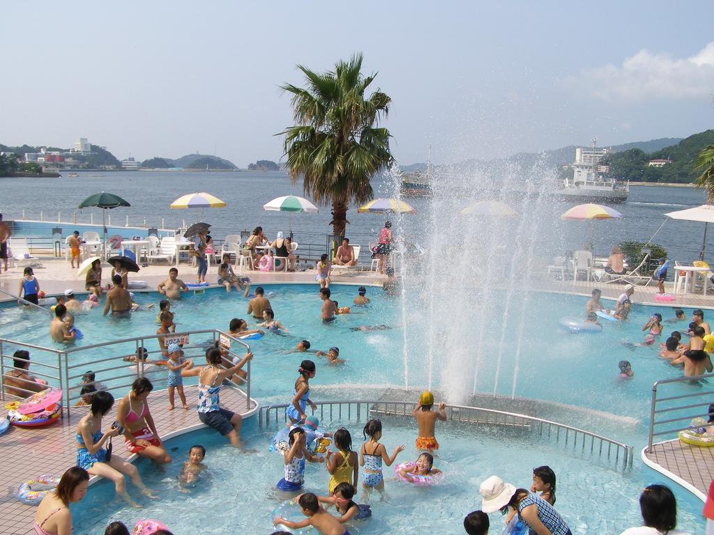 Toba Seaside Hotel Exterior photo