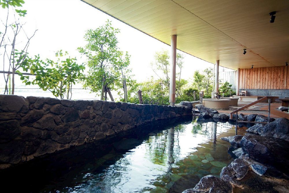 Toba Seaside Hotel Exterior photo